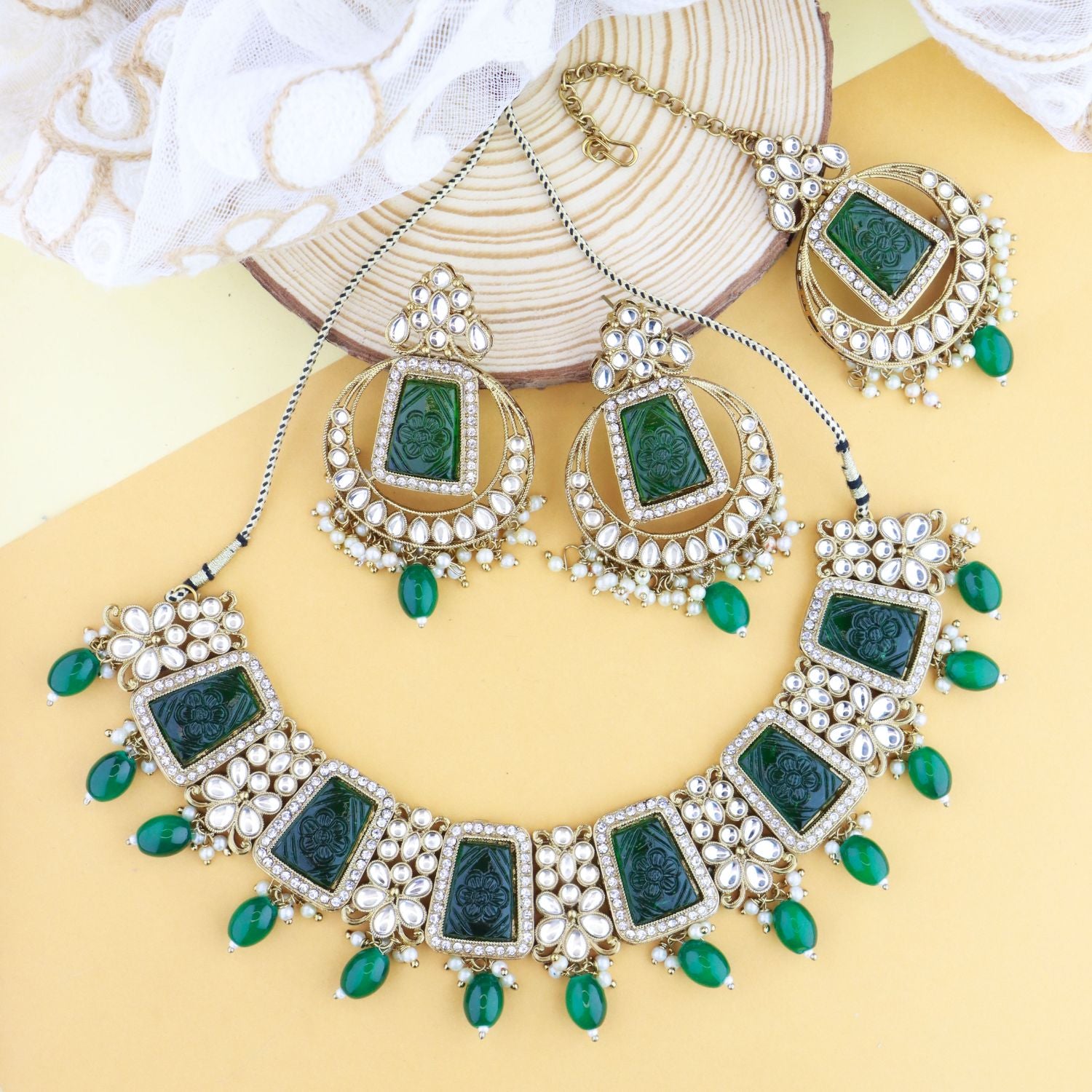 Emerald green store necklace set