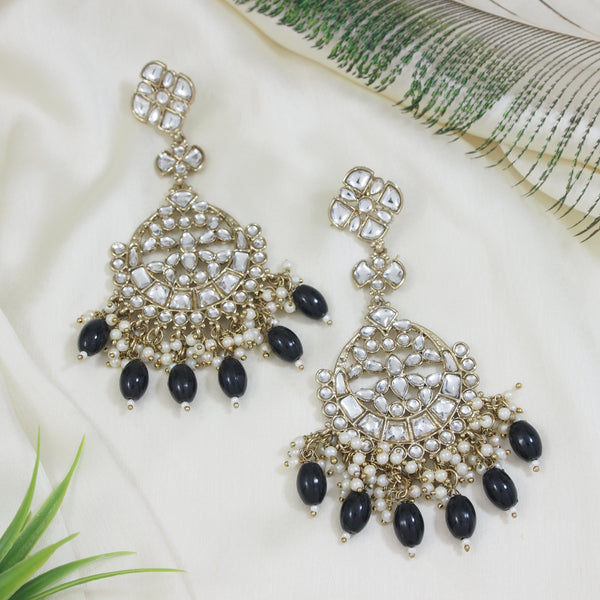 Laila Black Earrings