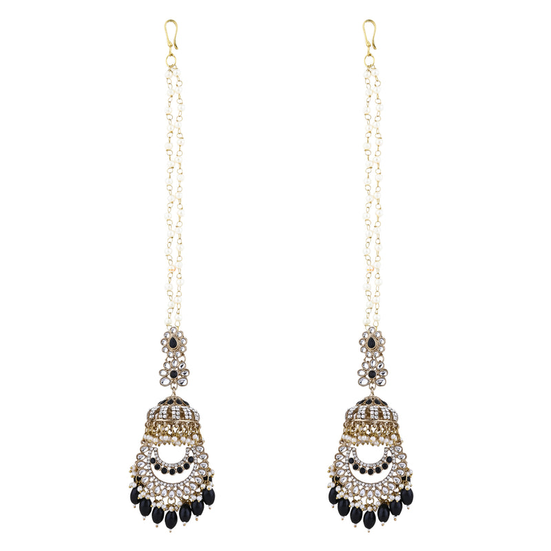 Keshvi Black Earrings