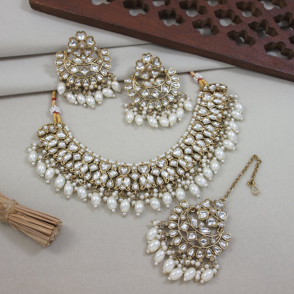 Hridaya White Necklace set