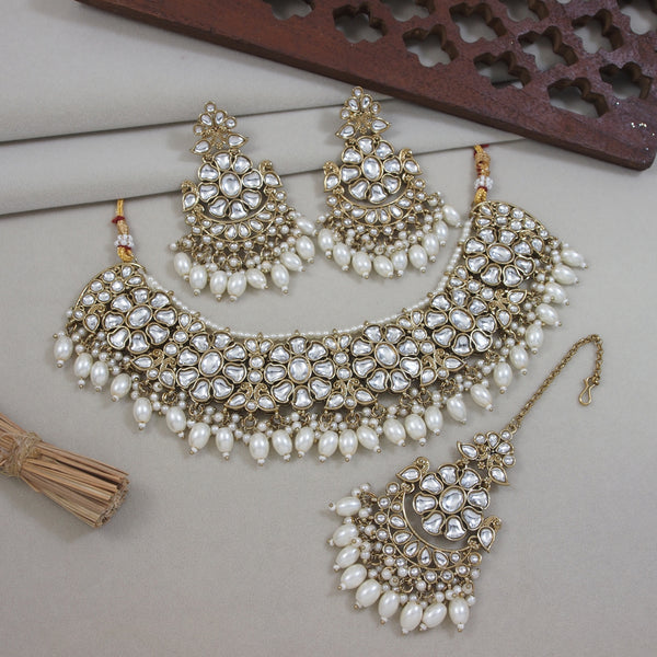 Jasika White Necklace Set