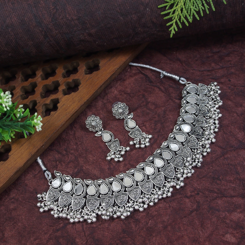 Tiya Oxidised Choker Set